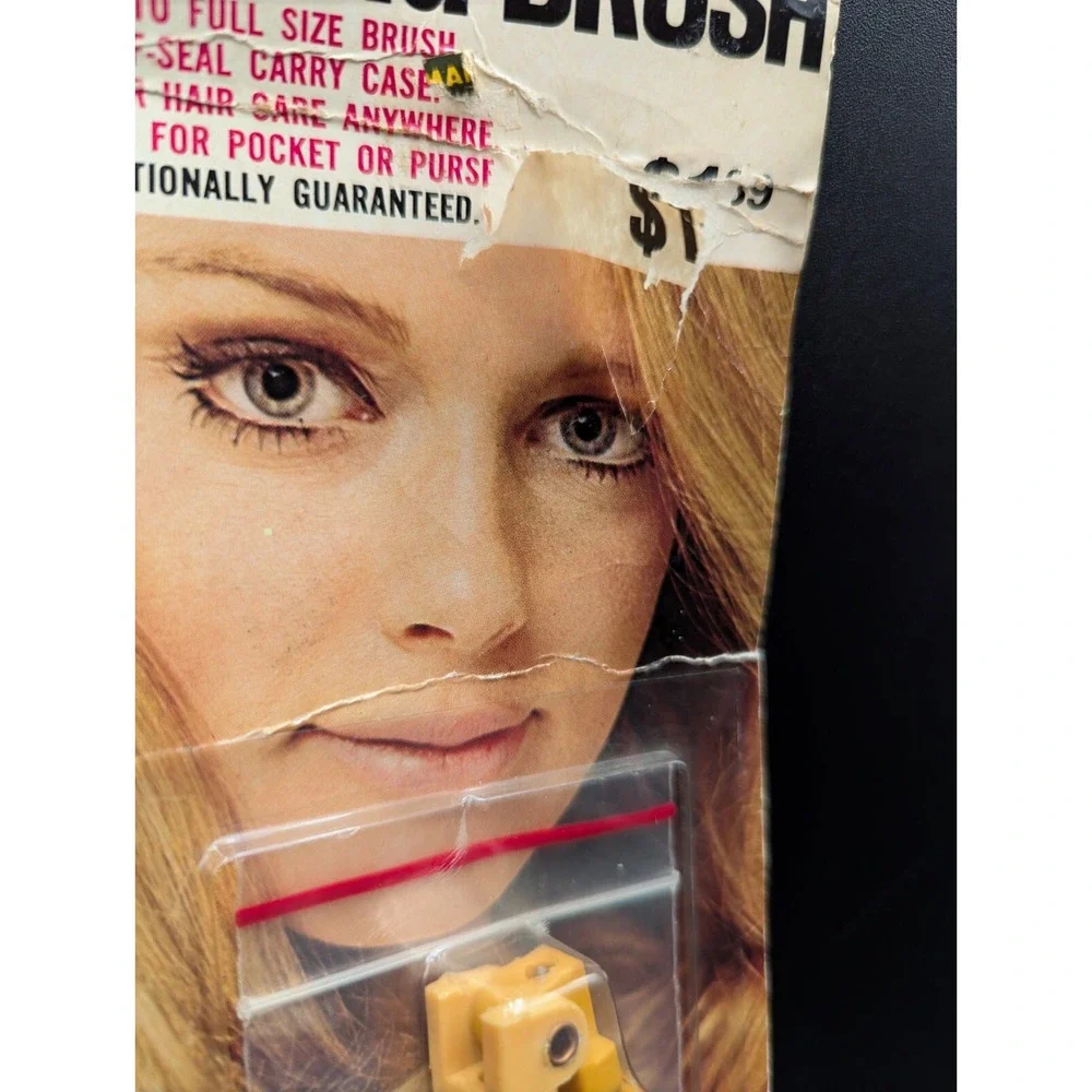 Vintage NOS NEW Nip-N-Tuck Folding Brush by Sekine Mustard New Old Stock
